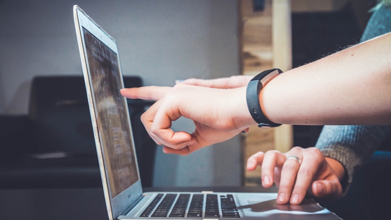 Online Privacy Guide: How to Protect Your Data in 2025